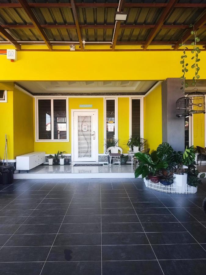 Auranad Guest House Tanah Merah Wifi-Netflix Ngoại thất bức ảnh